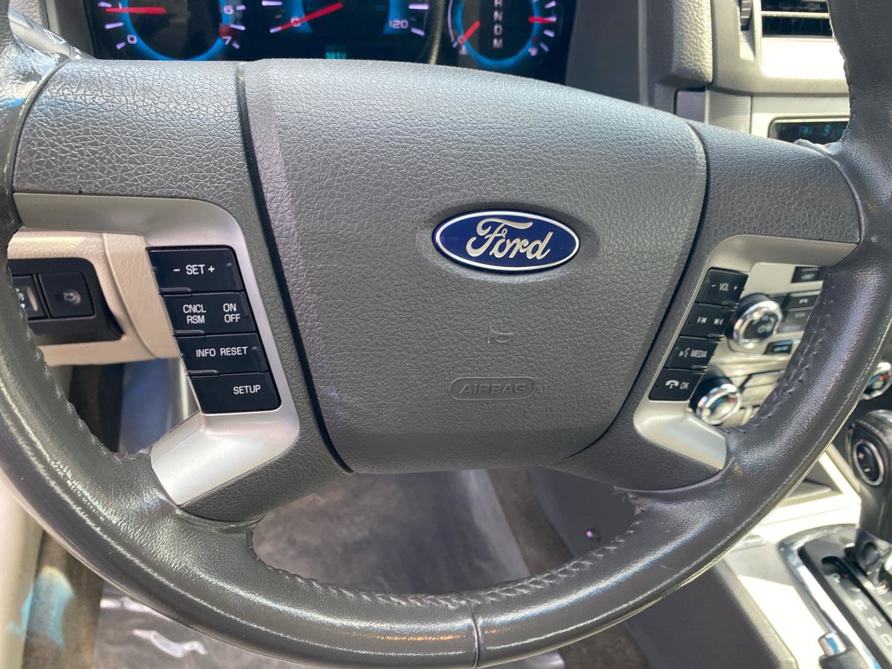 Used 2012 Ford Fusion SEL FWD image 17