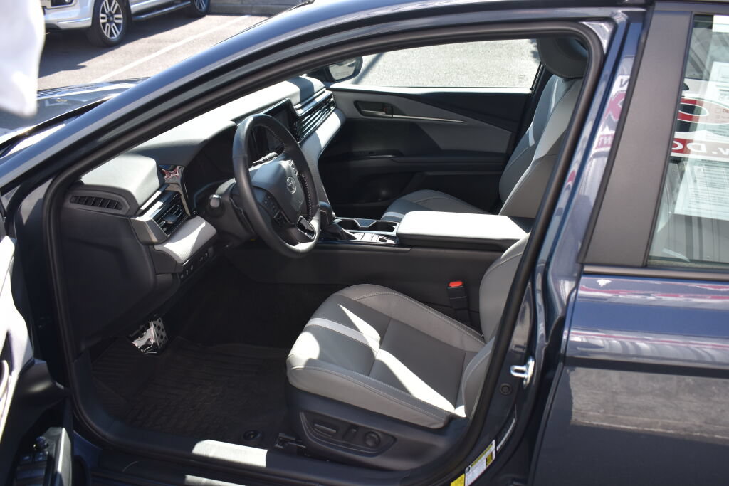 Certified 2026 Toyota Camry SE w/ Convenience Package AWD/4WD image 18