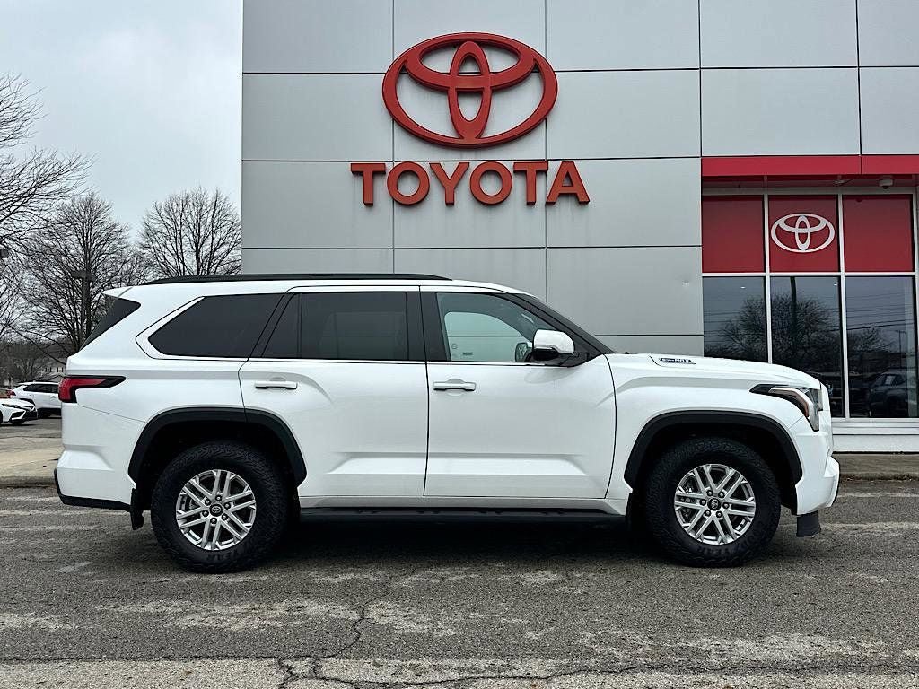 Certified 2025 Toyota Sequoia SR5 AWD/4WD image 6