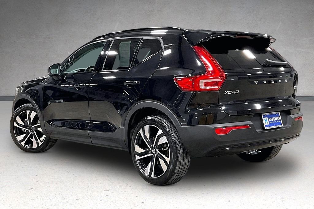 Certified 2023 Volvo XC40 B5 Plus w/ Protection Package Premier AWD/4WD image 4