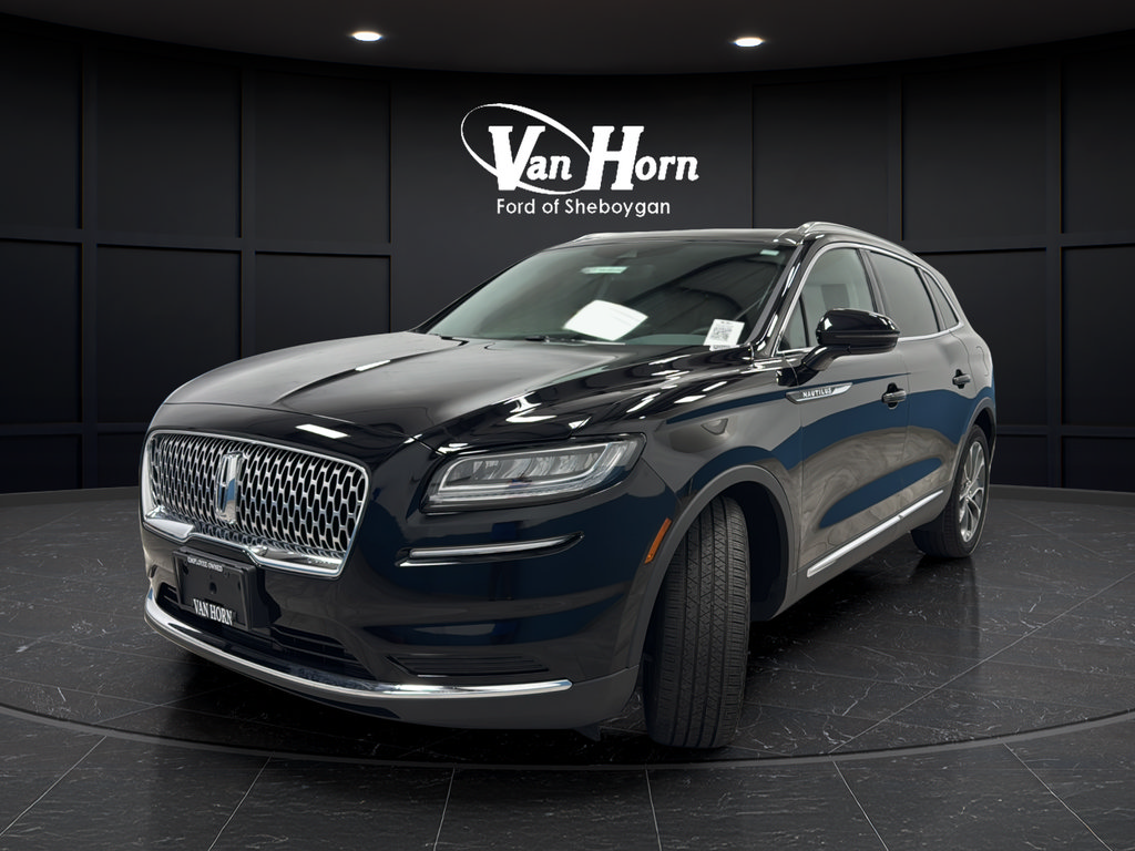 Used 2023 Lincoln Nautilus Reserve AWD/4WD image 3