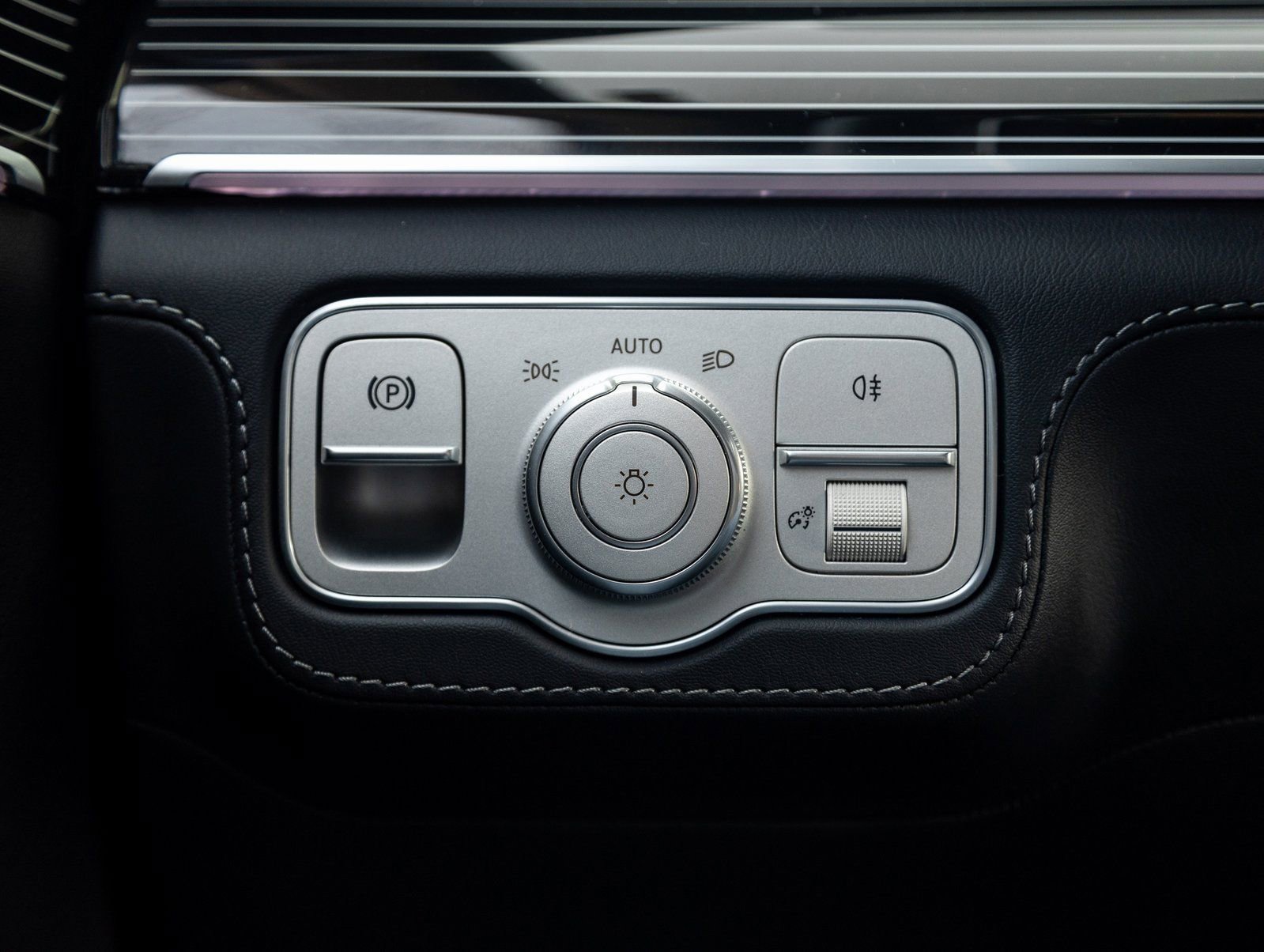 Used 2025 Mercedes-Benz GLS 63 AMG 4MATIC image 18