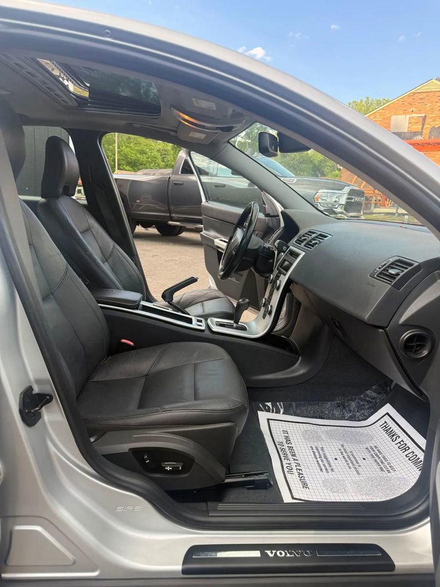 Used 2011 Volvo S40 T5 w/ Preferred Pkg FWD image 20