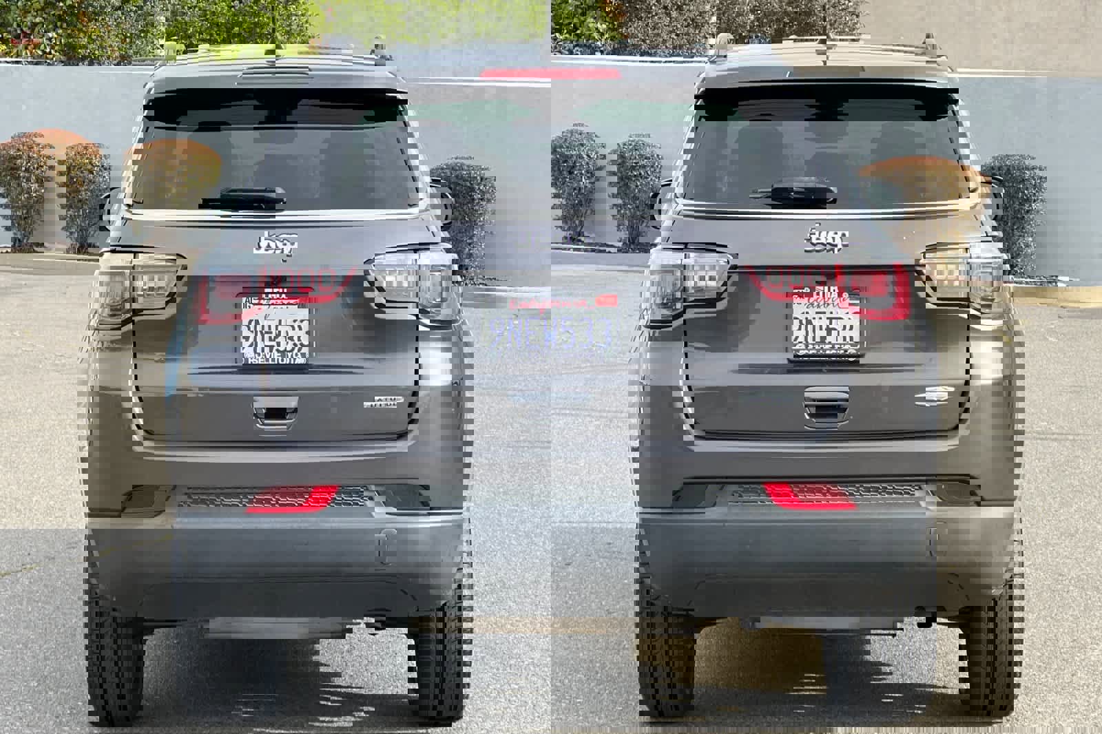 Used 2018 Jeep Compass Latitude w/ Popular Equipment Group image 8