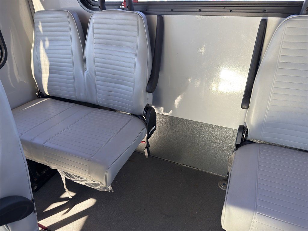 Used 2014 Chevrolet Express 4500 Base w/ Shuttle Bus Package image 33