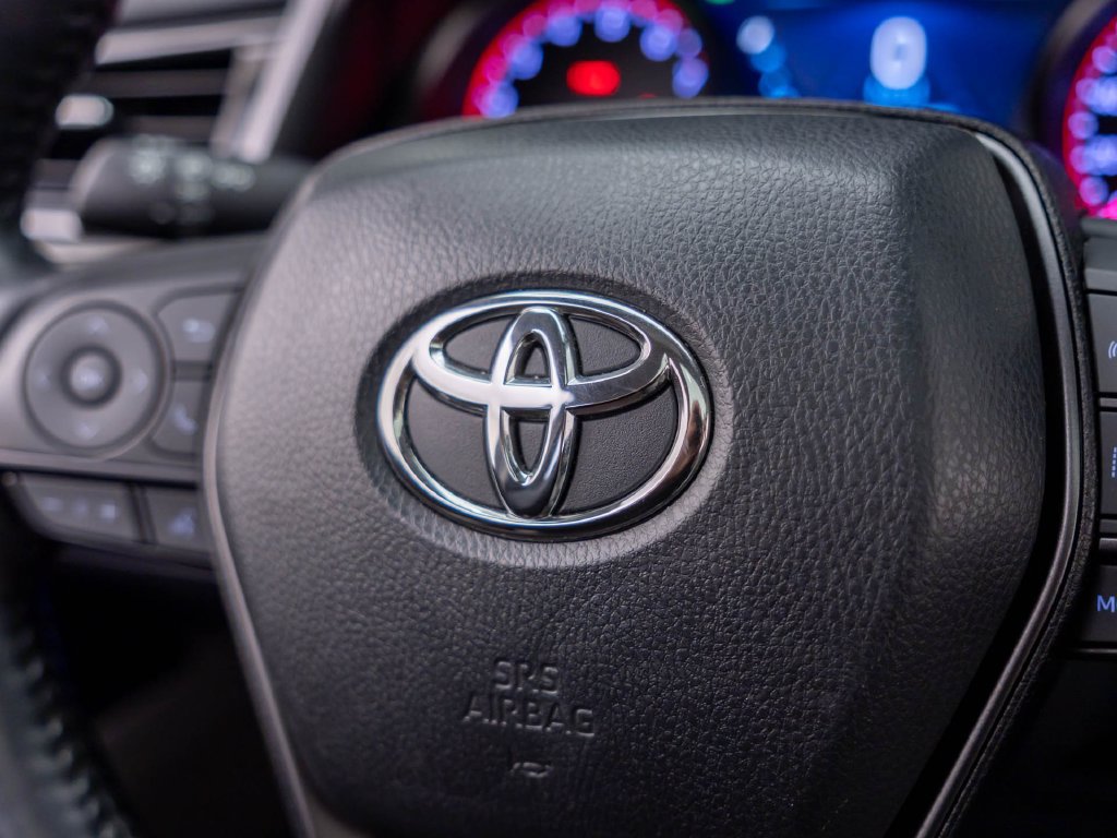 Used 2023 Toyota Camry XSE w/ Navigation Package FWD image 26