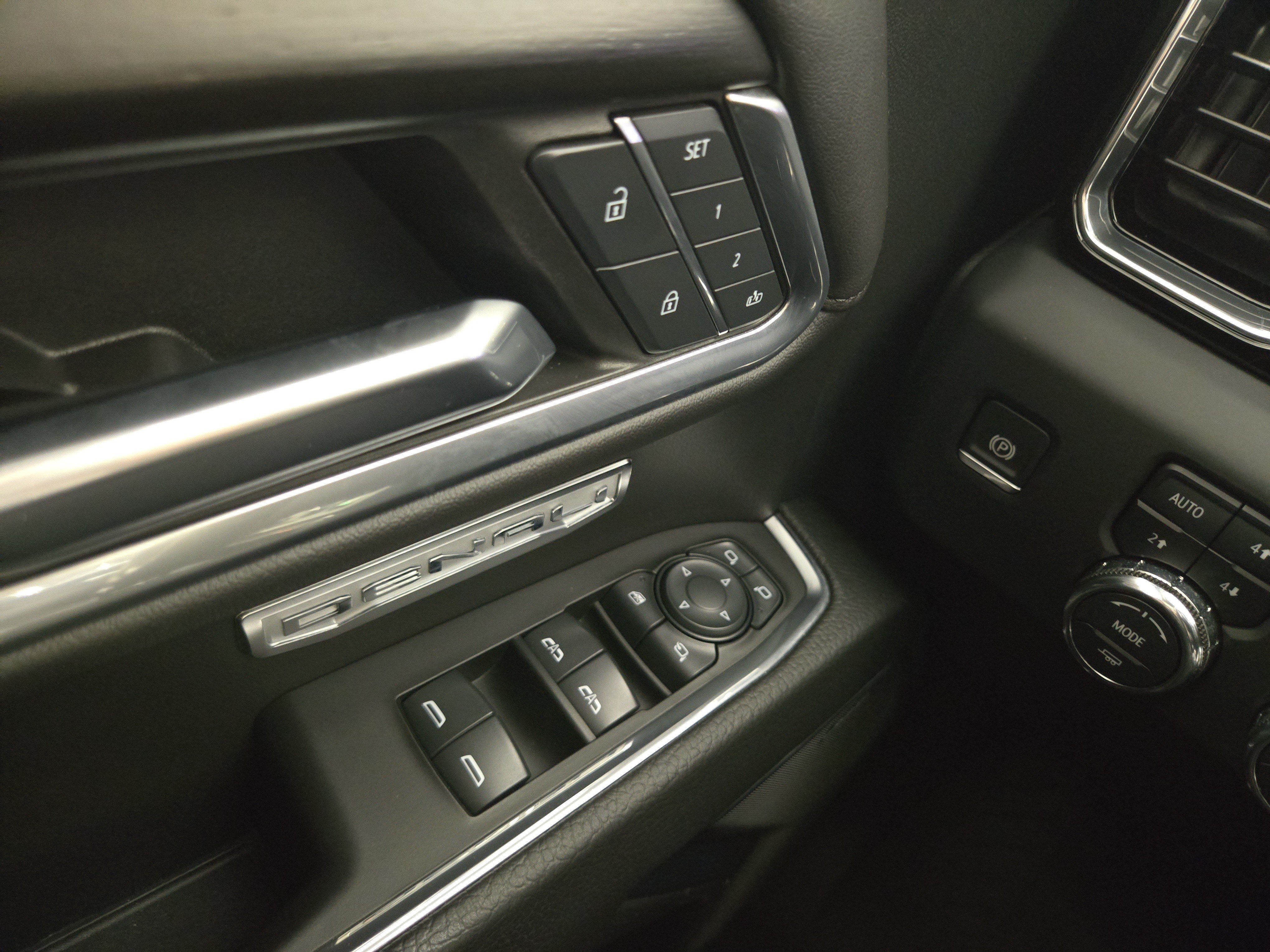 Certified 2024 GMC Sierra 1500 Denali AWD/4WD image 31