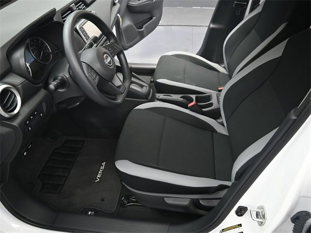 Used 2025 Nissan Versa S w/ Trunk Package image 13