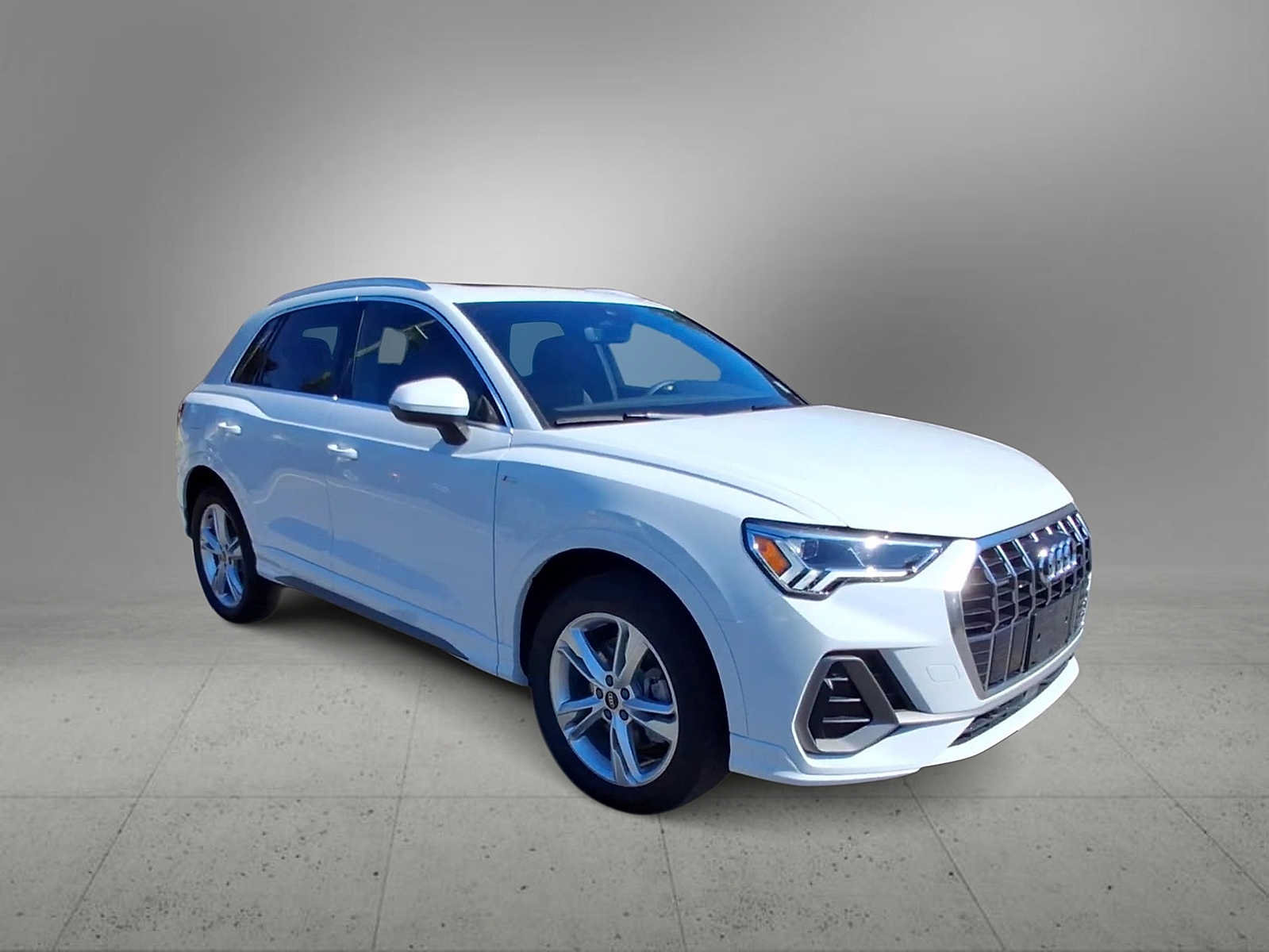 Certified 2024 Audi Q3 2.0T Premium w/ Convenience Package AWD/4WD video 2