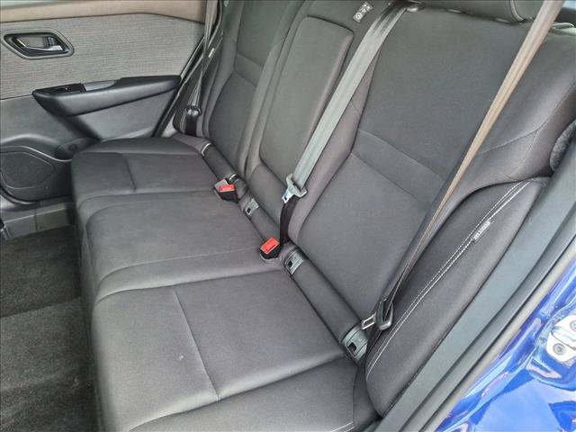 Used 2023 Nissan Rogue S FWD image 18