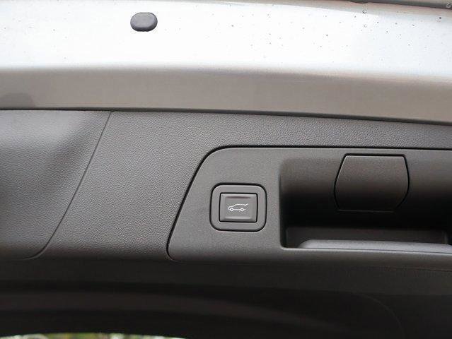 New 2025 Buick Envision Sport Touring image 17