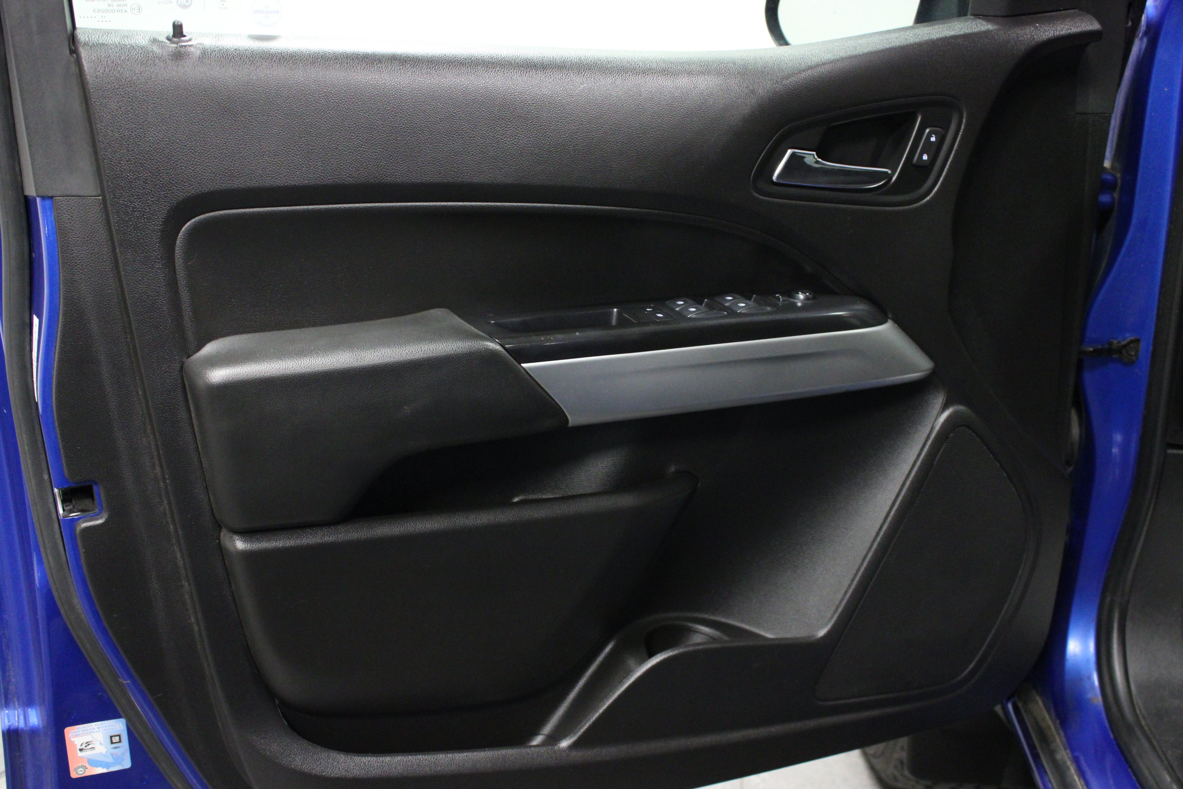Used 2018 Chevrolet Colorado LT w/ LT Convenience Package AWD/4WD image 11