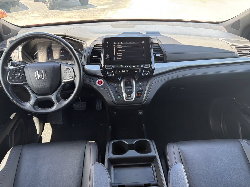 Used 2023 Honda Odyssey Sport image 12