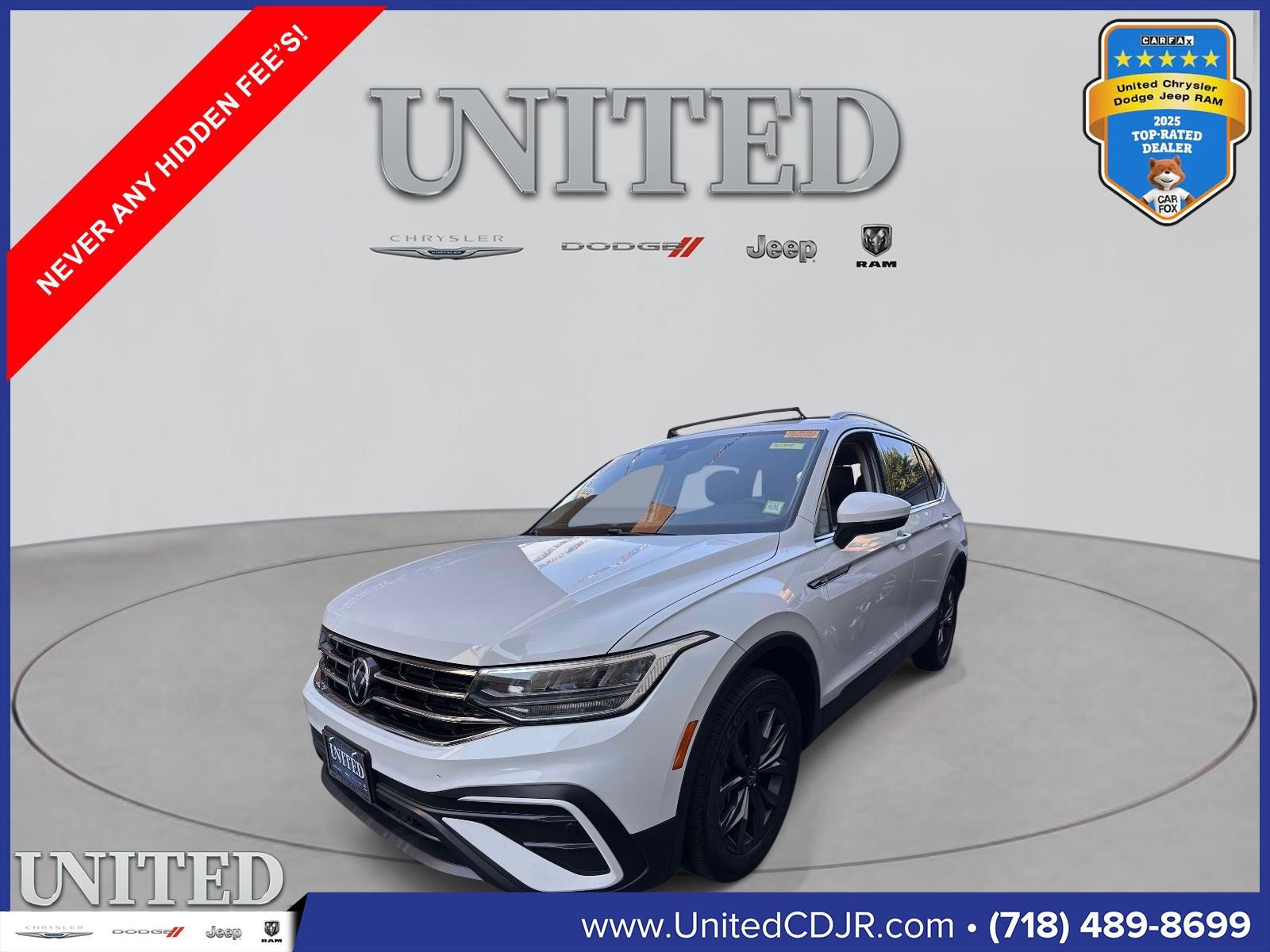 Used 2022 Volkswagen Tiguan SE w/ Panoramic Sunroof Package AWD/4WD image 4