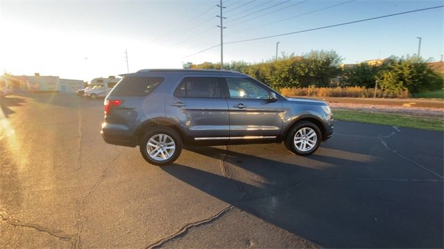 Used 2019 Ford Explorer XLT image 9