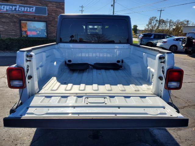Used 2023 Jeep Gladiator Sport AWD/4WD image 25