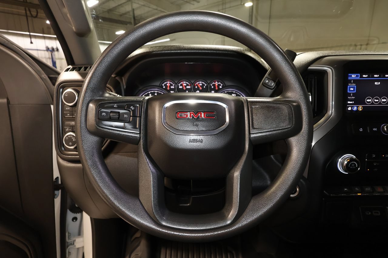 Used 2022 GMC Sierra 1500 Pro w/ Trailering Package AWD/4WD image 7