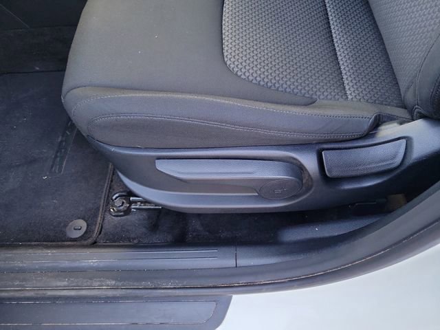 Used 2025 Kia Sportage LX FWD image 14