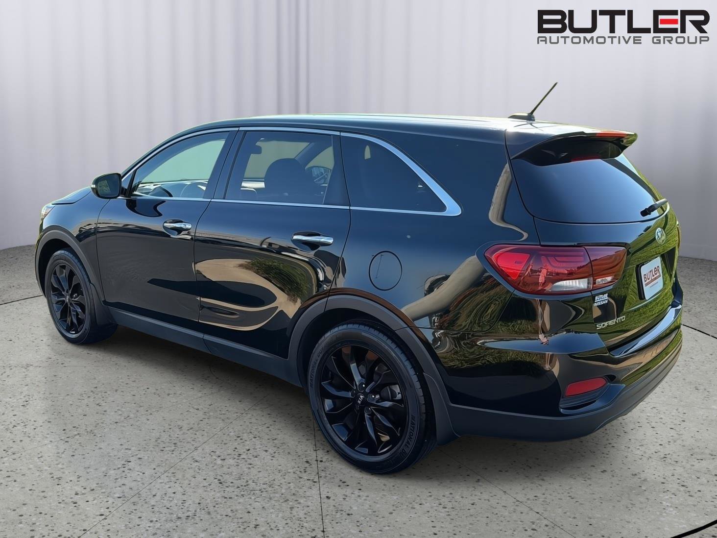 Used 2020 Kia Sorento L FWD image 5