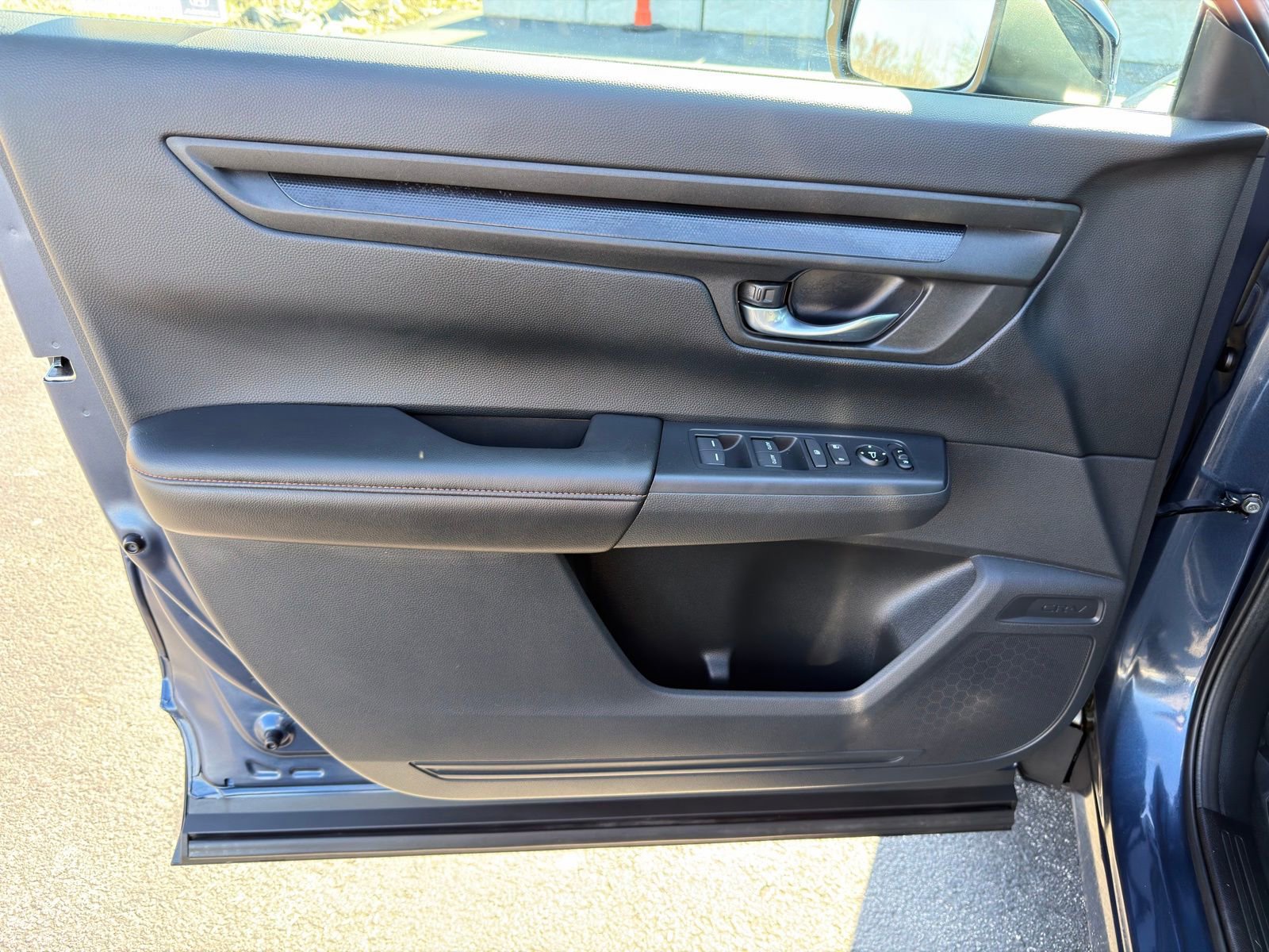 Used 2025 Honda CR-V Sport image 12