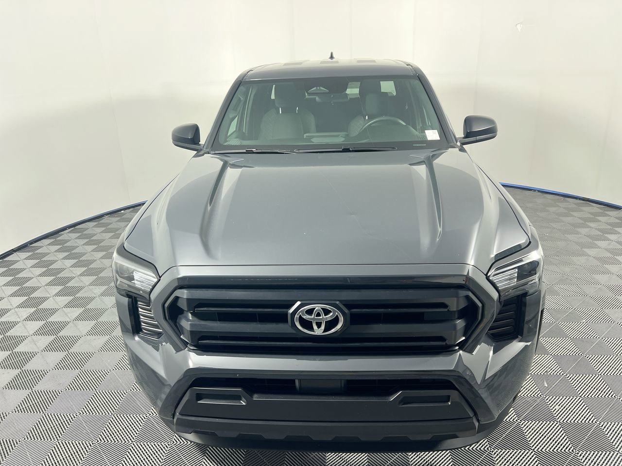 Used 2025 Toyota Tacoma SR AWD/4WD image 8