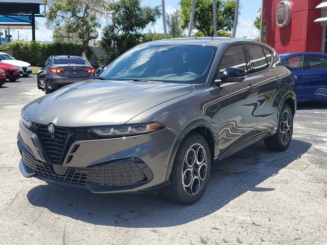 New 2026 Alfa Romeo Tonale Sprint w/ Active Assist Package AWD/4WD image 2