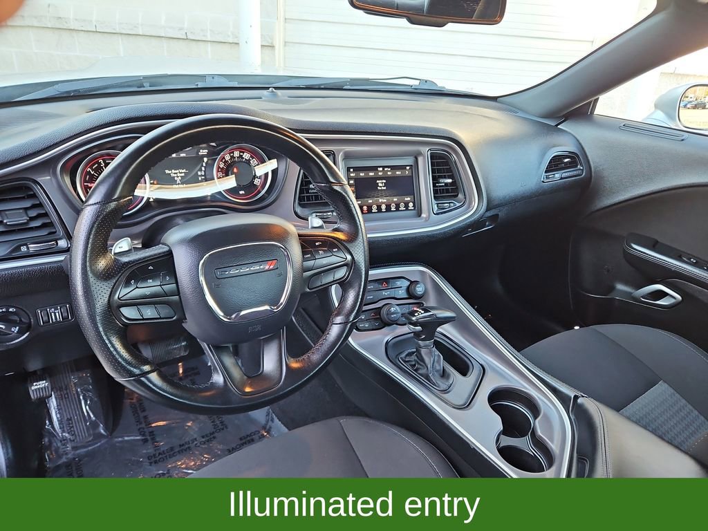 Used 2022 Dodge Challenger GT image 9