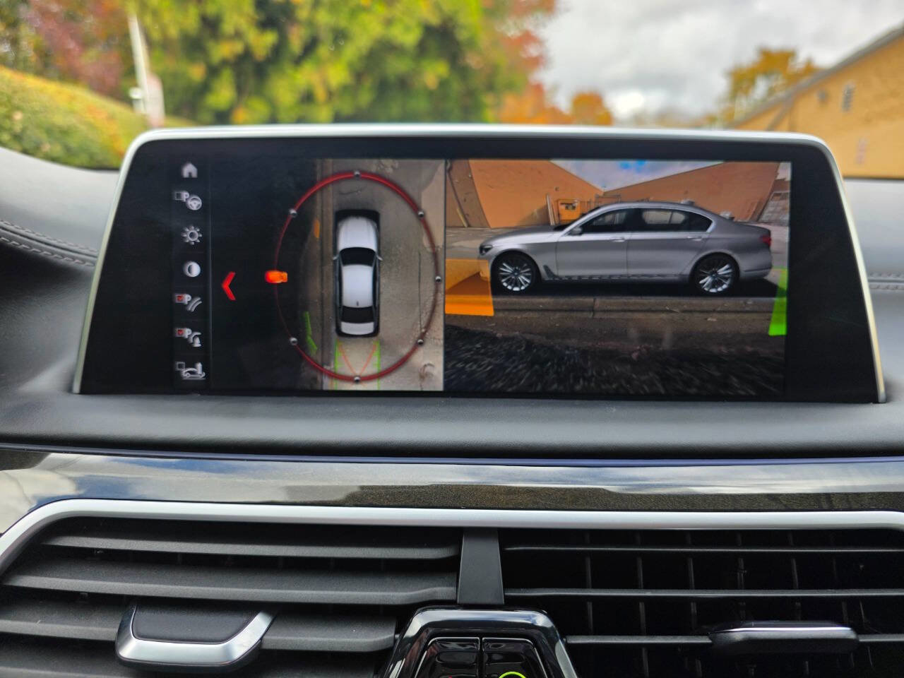 Used 2019 BMW 750i xDrive w/ Executive Package image 37