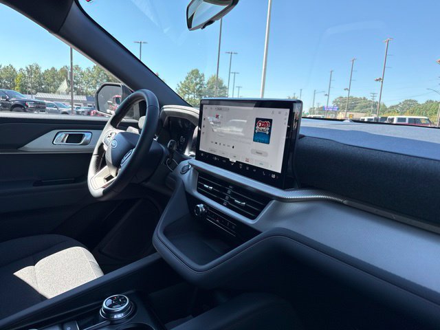 New 2027 Ford Explorer Active RWD image 14