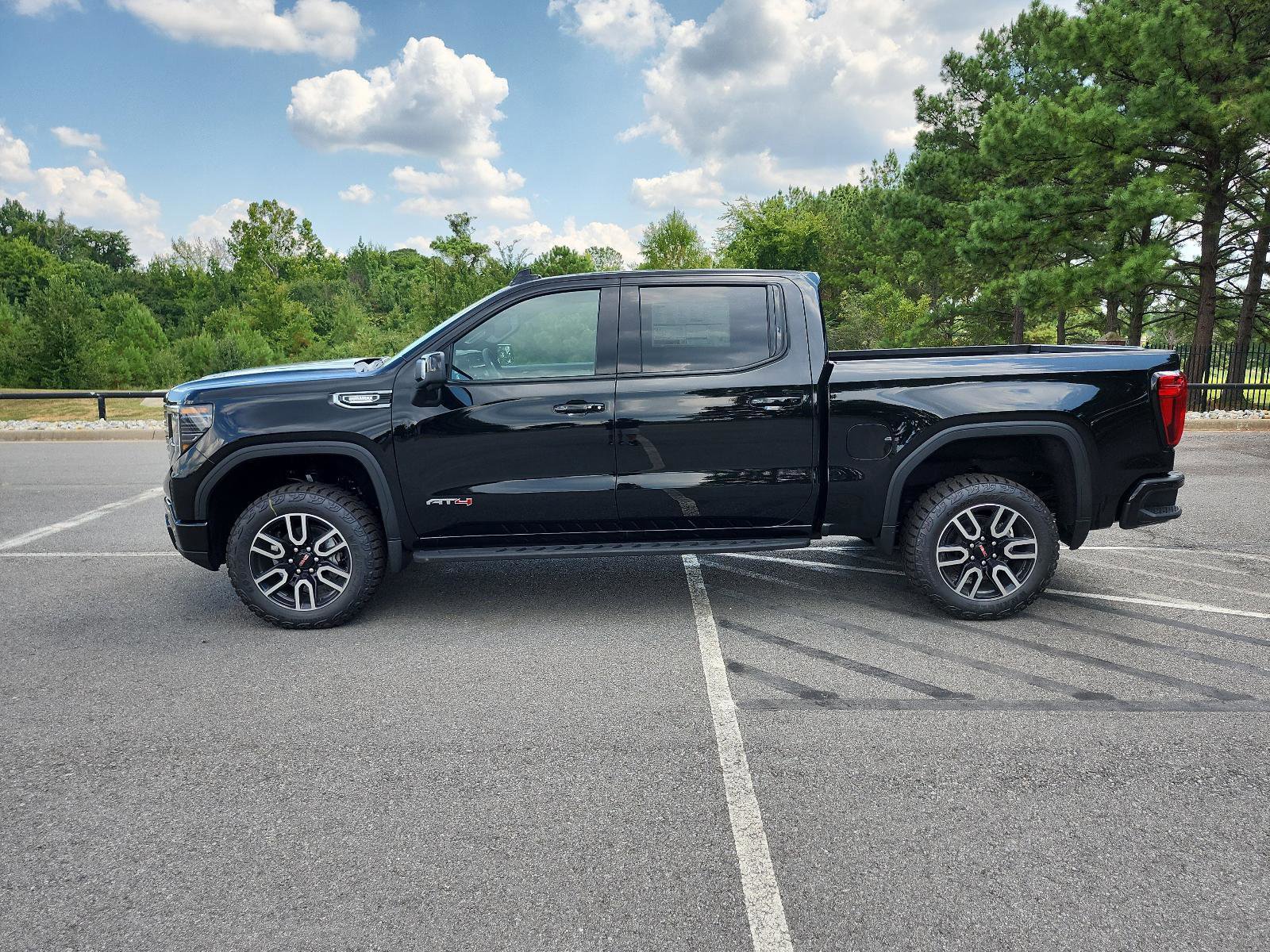 New 2026 GMC Sierra 1500 AT4 w/ AT4 Premium Package image 2