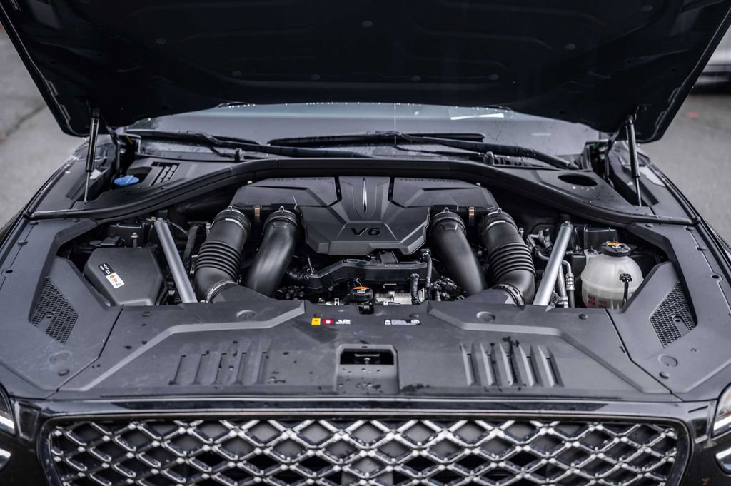 Used 2025 Genesis GV70 3.5T Sport w/ Sport Prestige Package image 27