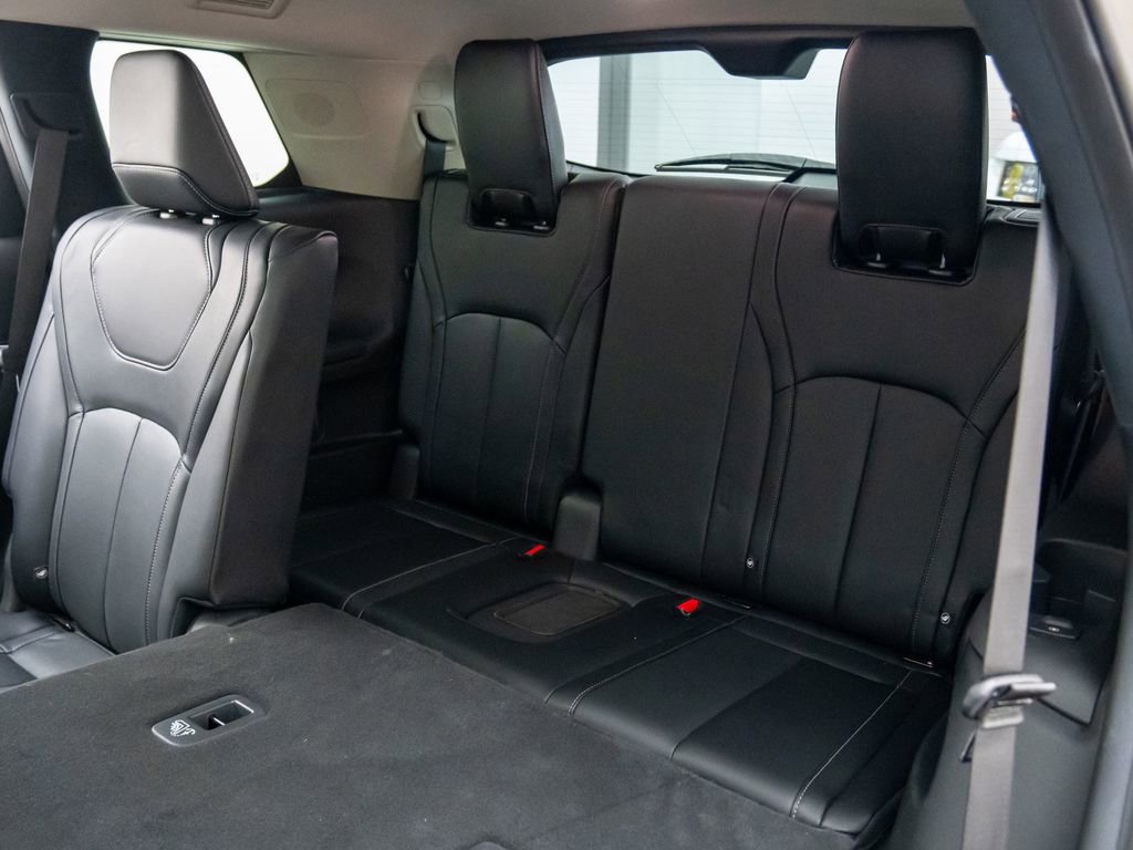 Used 2023 INFINITI QX60 Sensory w/ Vision Package image 19