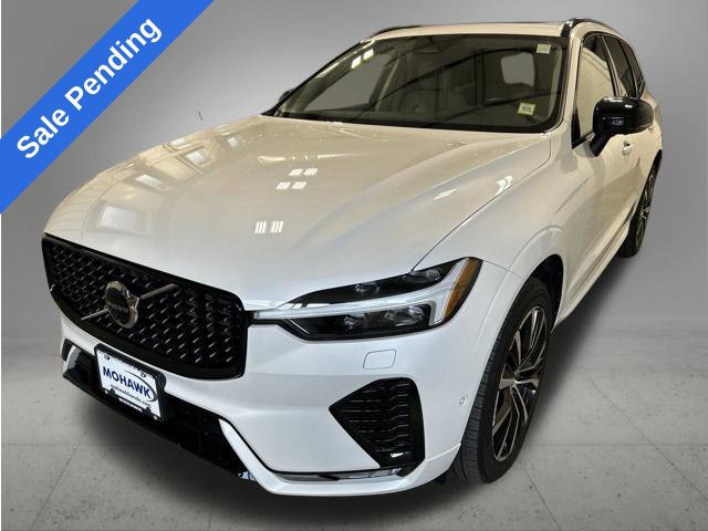 Used 2025 Volvo XC60 B5 Plus w/ Protection Package Premier