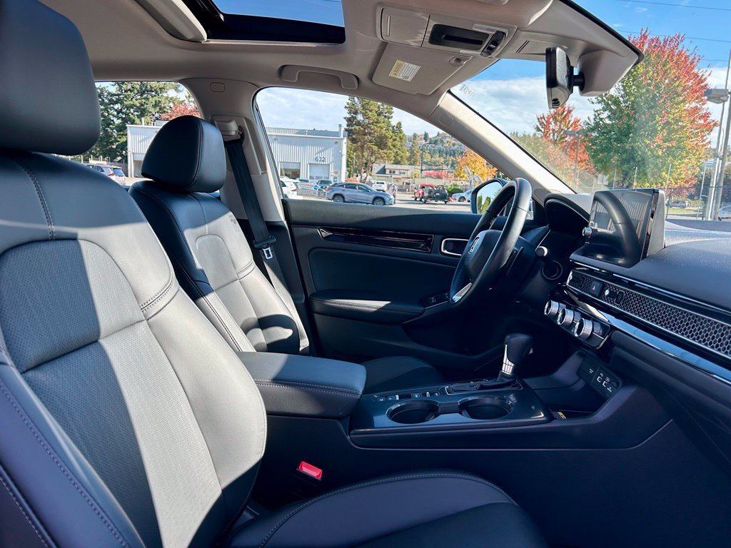 Used 2023 Honda Civic Touring image 16