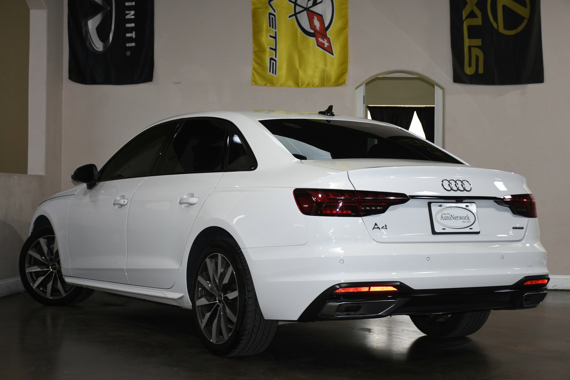 Used 2024 Audi A4 2.0T Premium Plus image 6