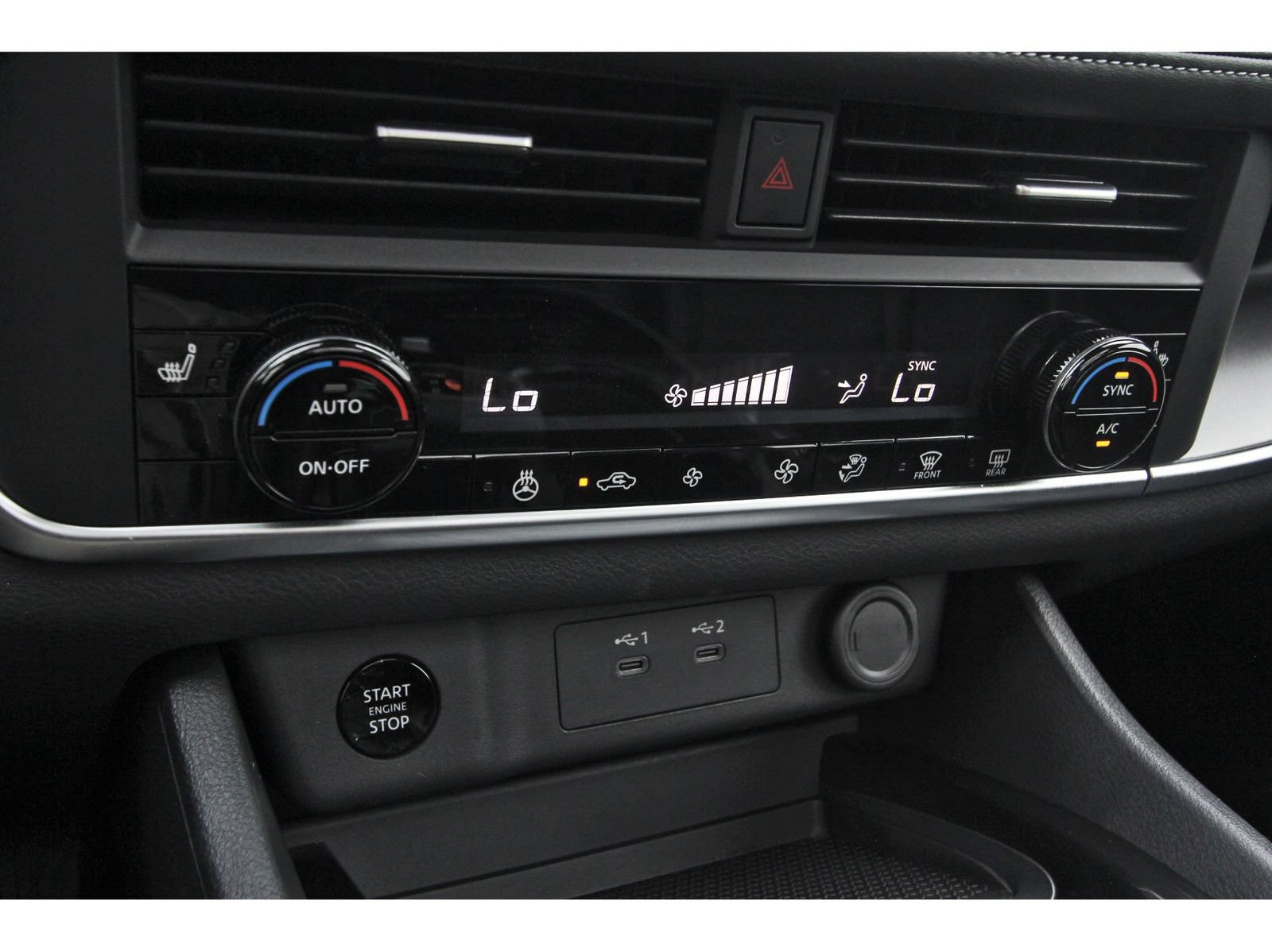 Certified 2026 Nissan Rogue SV w/ SV Premium Package FWD image 25