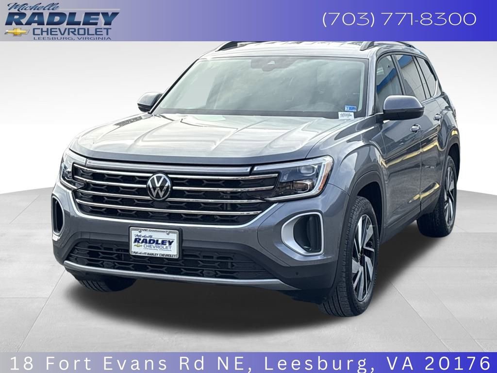 Used 2025 Volkswagen Atlas SE image 1