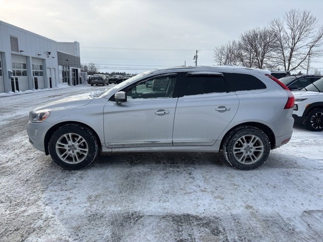 Used 2015 Volvo XC60 T5 image 2