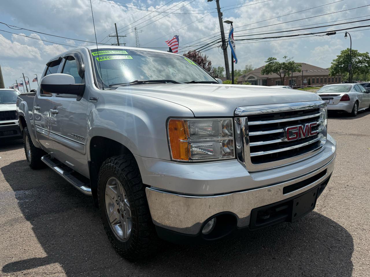 Used 2012 GMC Sierra 1500 SLT w/ All-Terrain Package AWD/4WD image 7