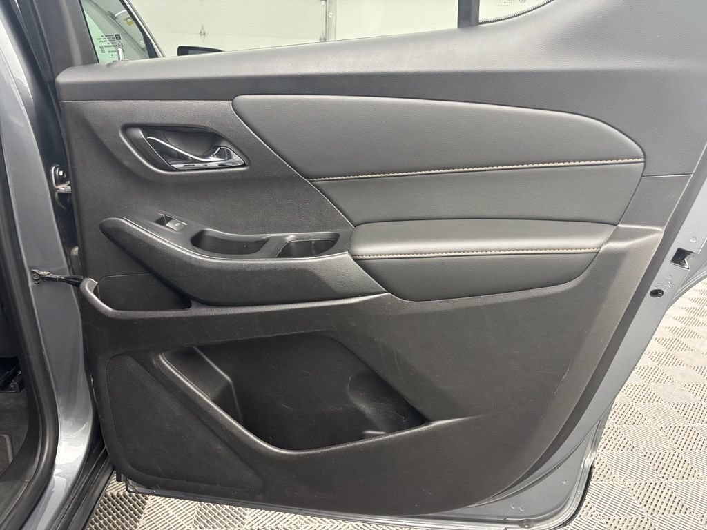 Used 2019 Chevrolet Traverse LT FWD image 41