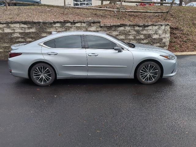 Certified 2023 Lexus ES 300h w/ Premium Package image 2