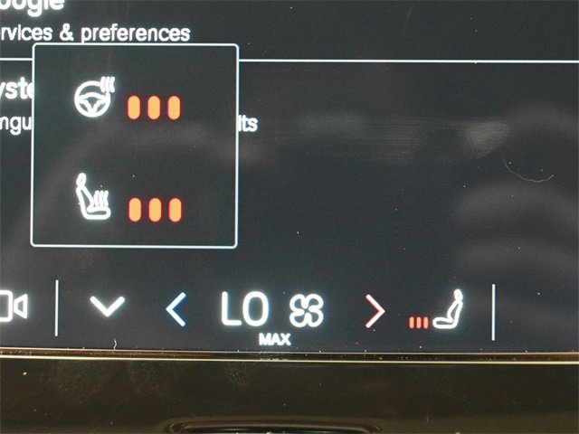 Used 2024 Volvo XC40 B5 Plus w/ Protection Package Premier image 20