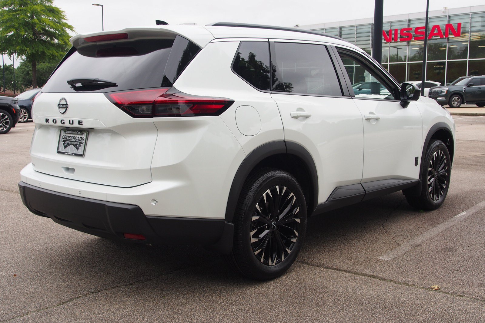 New 2026 Nissan Rogue Dark Armor FWD image 7