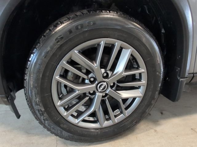 Used 2022 Nissan Rogue S AWD/4WD image 9