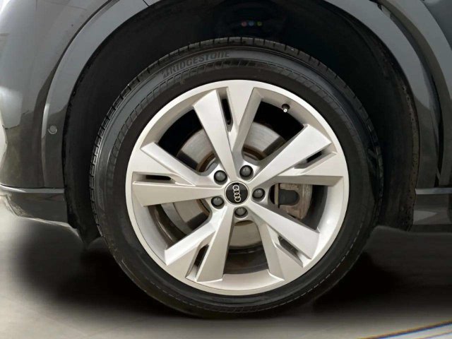 Used 2023 Audi Q4 e-tron Premium Plus w/ Premium Plus AWD/4WD image 87