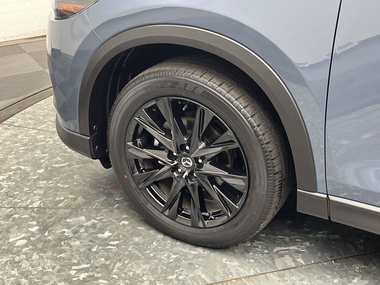 Certified 2025 MAZDA CX-5 Carbon Edition AWD/4WD image 33