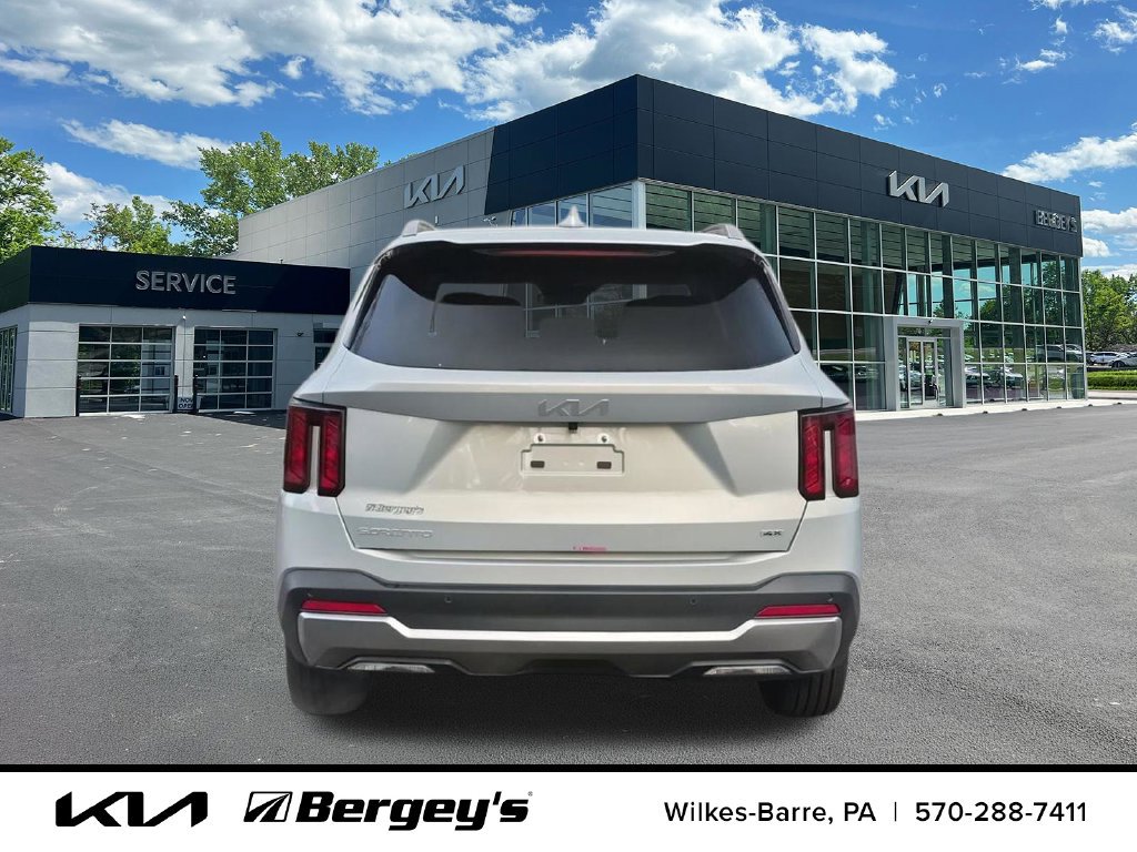 Certified 2026 Kia Sorento S w/ S Panoramic Sunroof Package AWD/4WD image 18