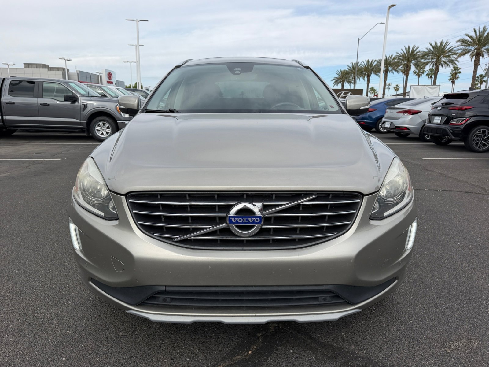 Used 2016 Volvo XC60 T5 Premier w/ Proximity Package image 22