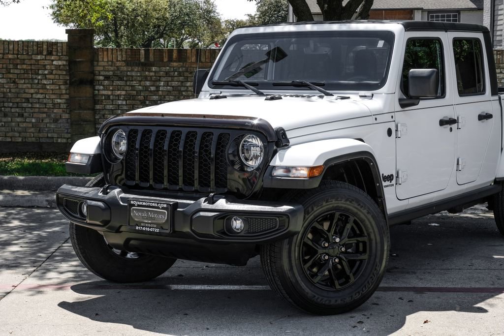 Used 2022 Jeep Gladiator Sport image 12