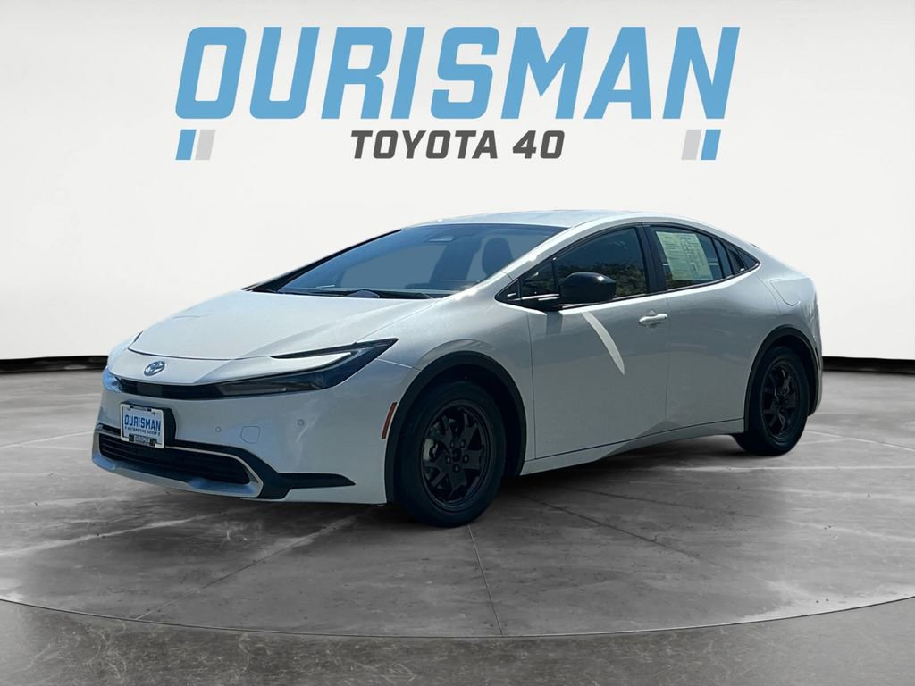 Used 2025 Toyota Prius Plug-In Hybrid image 3